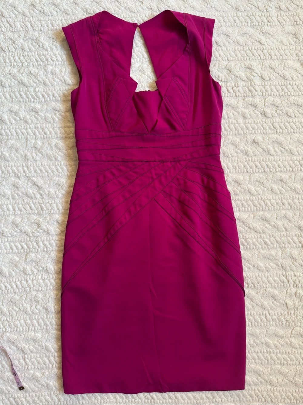 Zac Posen 100% Silk Fuchsia Sheath Cocktail Dress Cutout Neck Size 10